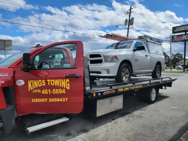 King’s Towing and Auto Recycling - photo 2
