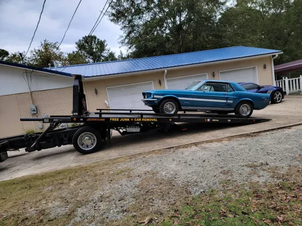 King’s Towing and Auto Recycling - photo 4