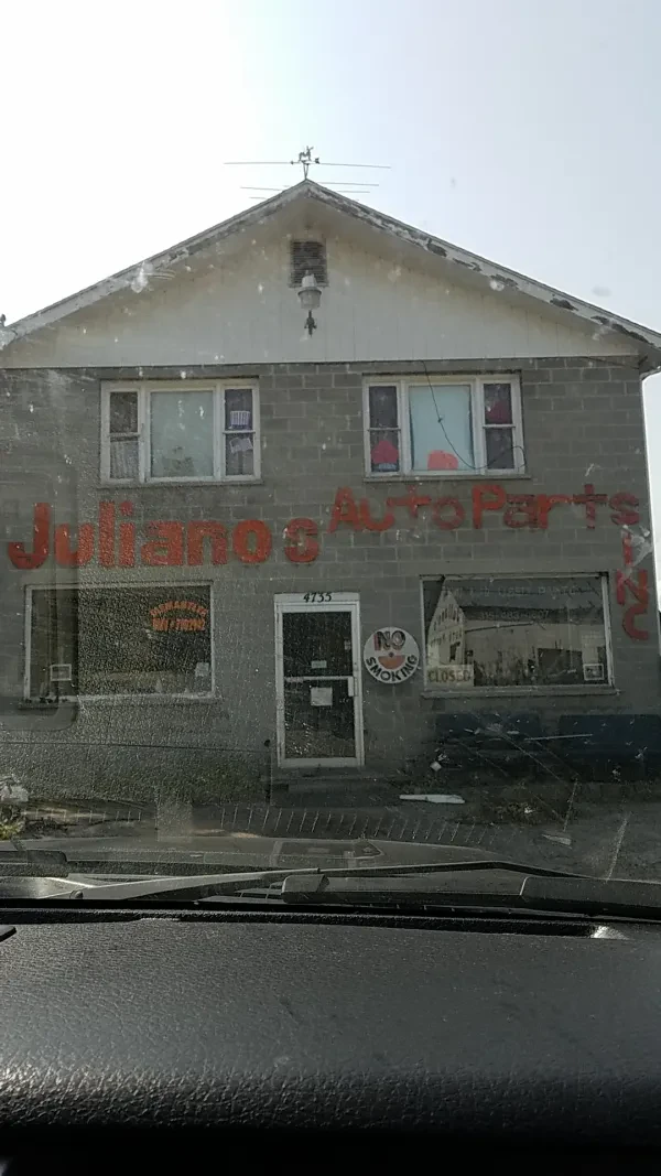 Juliano's Towing & Auto Recycling - photo 4