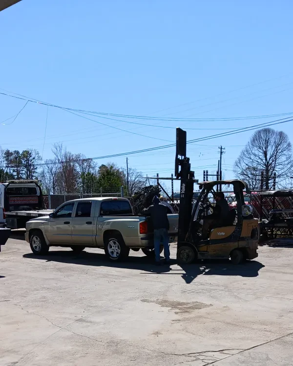 Hulsey's Auto Parts - photo 2