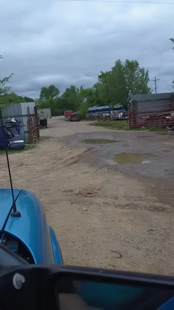 L & W Auto Salvage & Scrap - photo 2