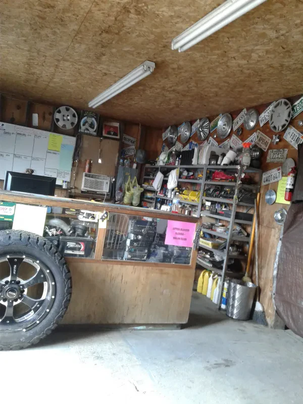 AAcme Auto Parts-Hendricks County - photo 4