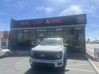 Hub Cap Annie