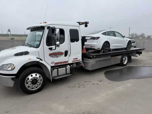 Dean Martin Towing + Recovery - photo 4