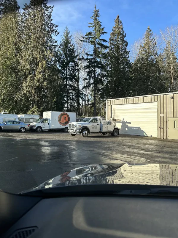 Payless Towing & Recovery - photo 3