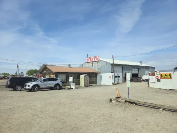 Tee Pee Auto Wrecking - photo 4