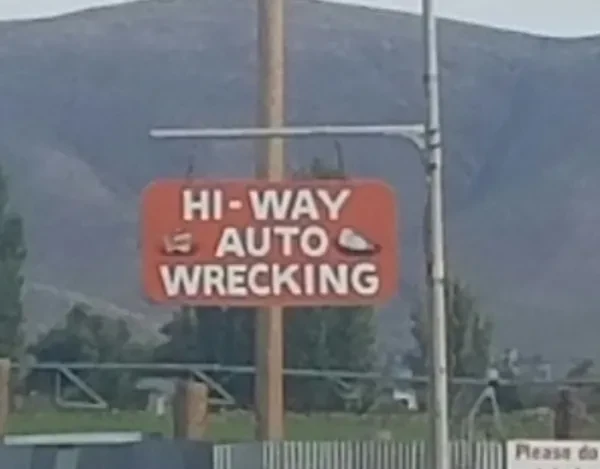 Hiway Auto Wrecking - photo 4