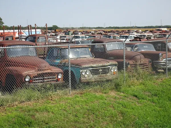 Nobody's Auto Recycling Inc - photo 3