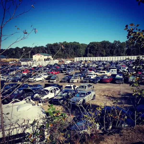 B & H Auto Parts - photo 2