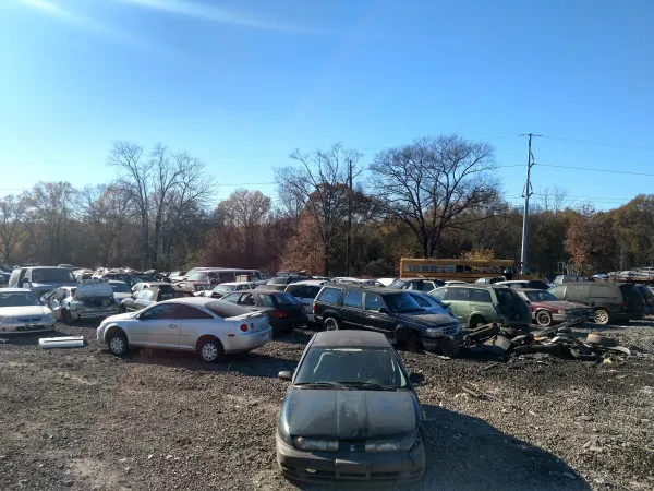 Hwy 7 Auto/Recycling Inc. - photo 3