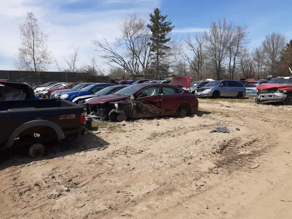 Jim Blount's Auto Salvage - photo 4