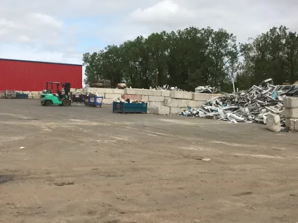 R & M Recycling Inc - photo 3