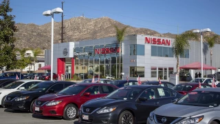 Raceway Nissan