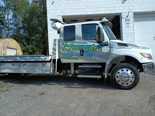 Brownie's Towing & Recovery - photo 4
