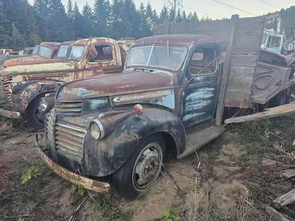 Howard's Wrecking Yard - photo 2