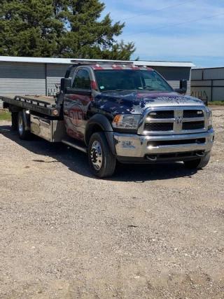 Shane's Wrecker Service of Love County
