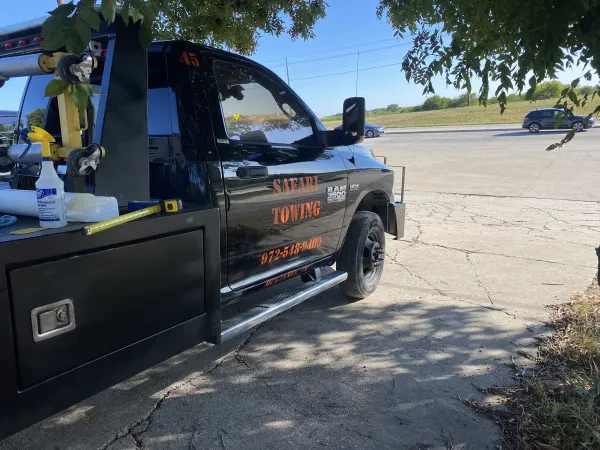 Safari Towing & Road Service - photo 2