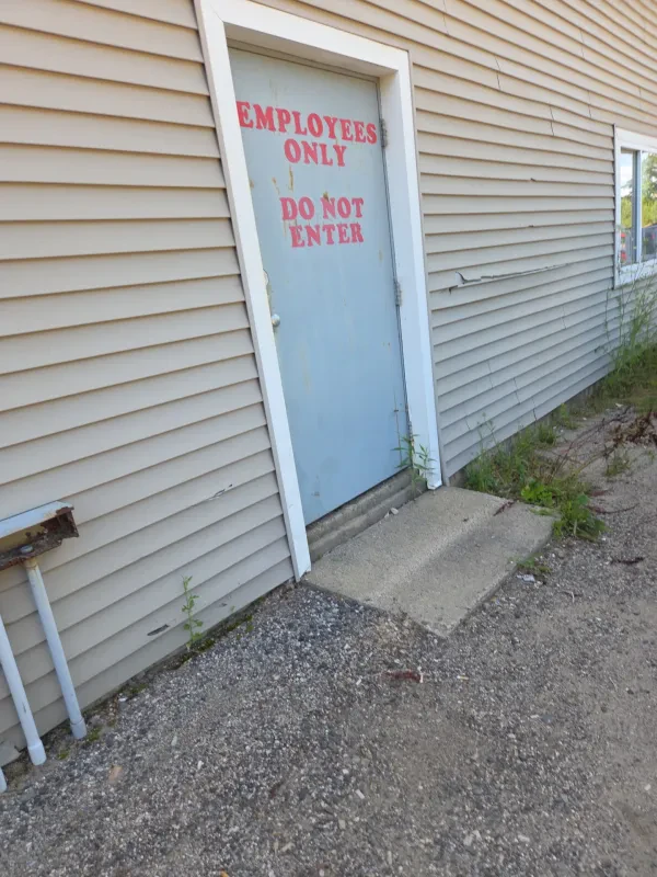 C.I.A. Salvage - photo 4