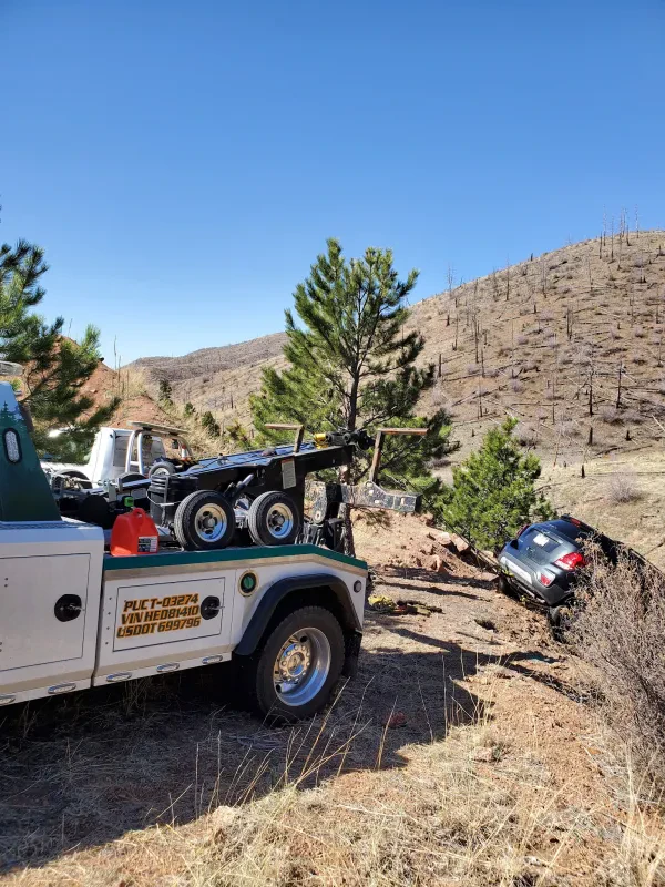 D&J Towing - photo 4