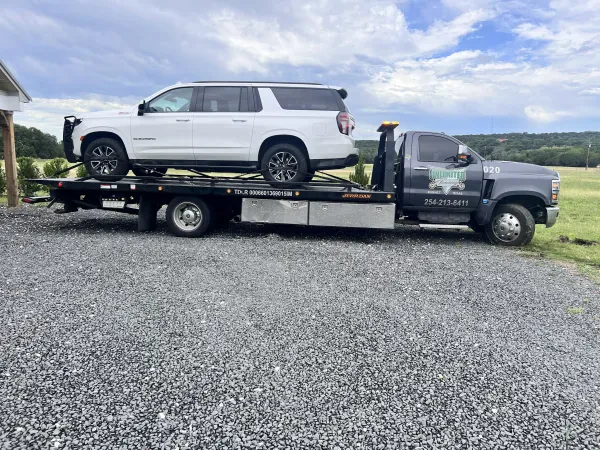 Ultimate Towing & Recovery - photo 4
