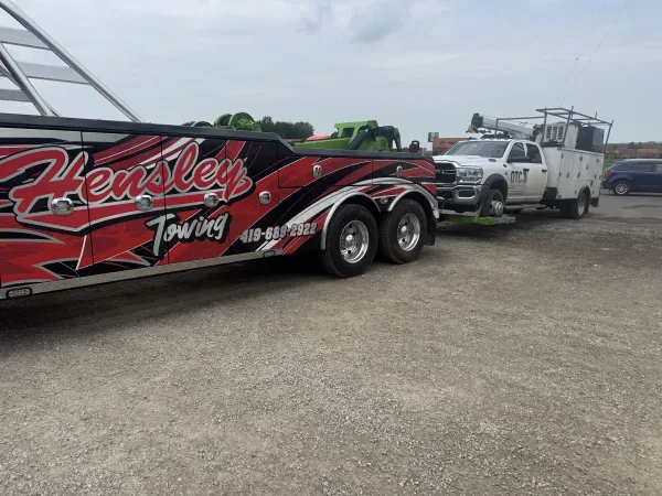 Hensley Towing and Recovery - photo 3