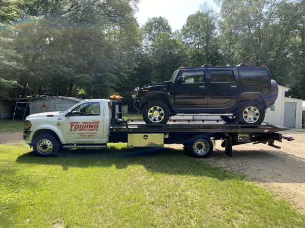 West Michigan Towing - photo 3