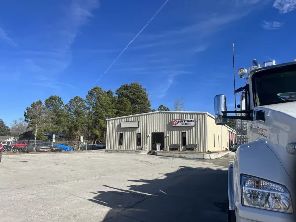 Gray's Towing - photo 2