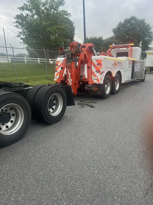 Ultimate Towing & Recovery - photo 3