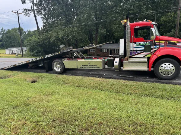 Ultimate Towing & Recovery - photo 4