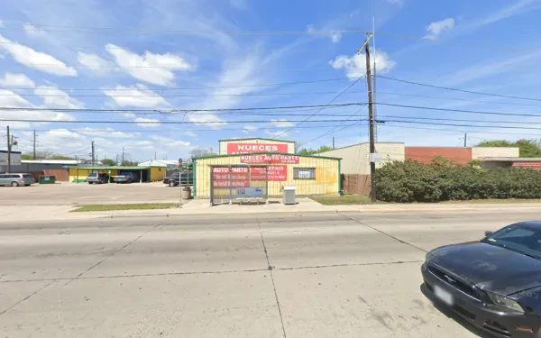 Nueces Auto Parts - photo 4