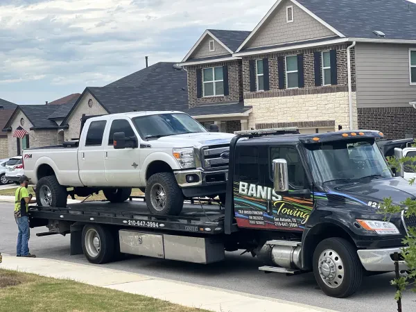 Banis Towing Service - photo 2