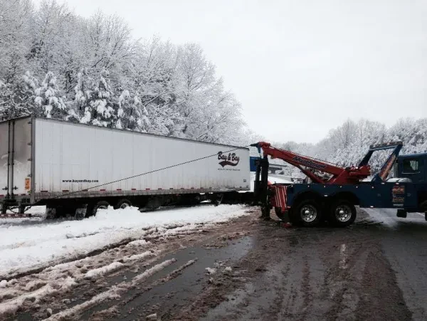 Northend Wrecker Service - photo 4