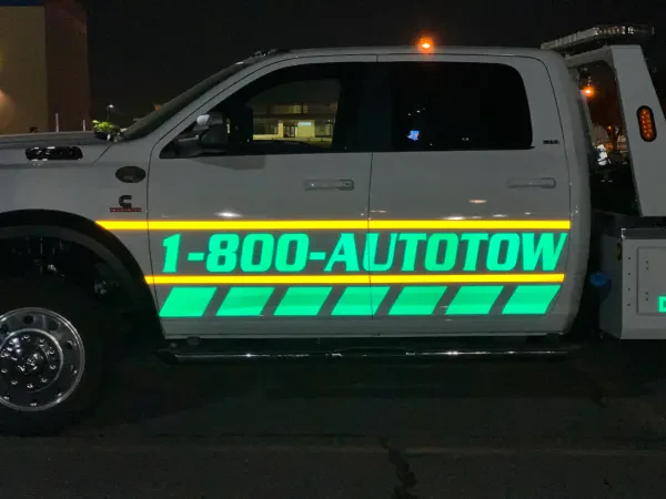 1-800-AUTO-TOW - photo 2