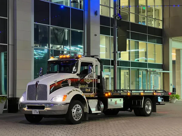 Pro-Tow Wrecker Service - photo 4
