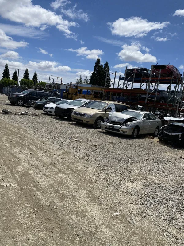 Roshan Auto Dismantler - photo 2