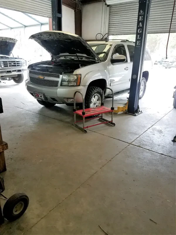 Rich's Automotive Repair & Towing - photo 3