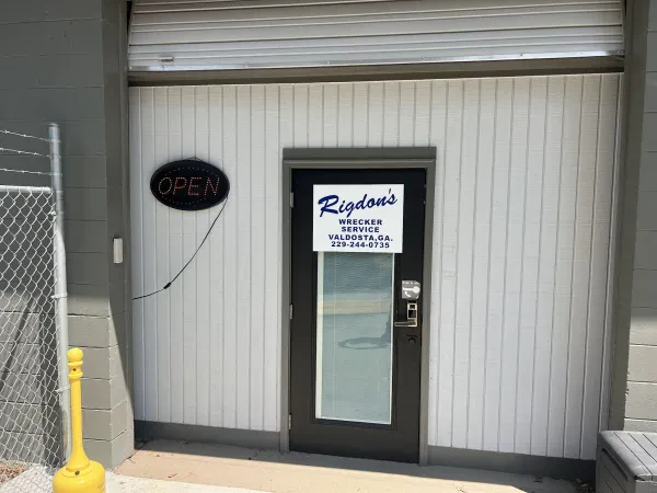 Rigdon Wrecker Services - photo 3