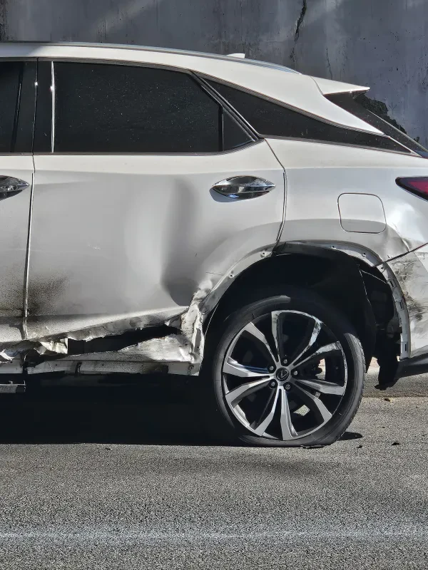 New Rochelle Auto Body Inc - photo 2