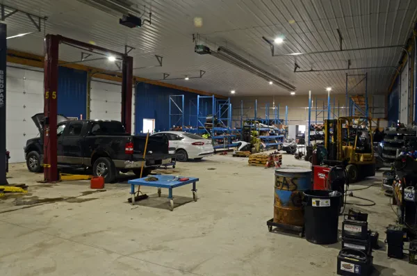 Hundt's Auto Salvage - photo 2