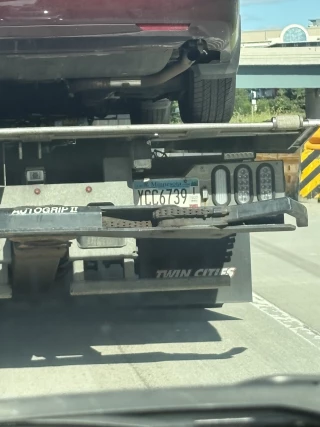 Kelly's Towing LLC.