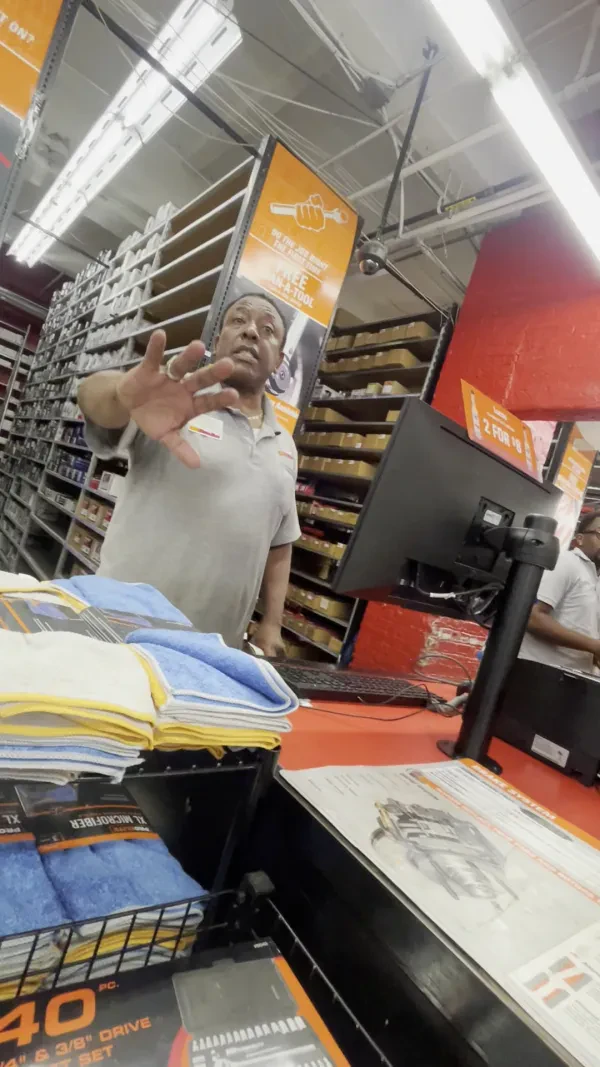AutoZone Auto Parts - photo 2