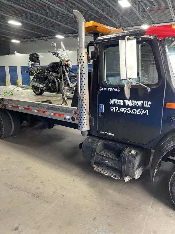 M.E.B TOWING & MOVING - photo 3