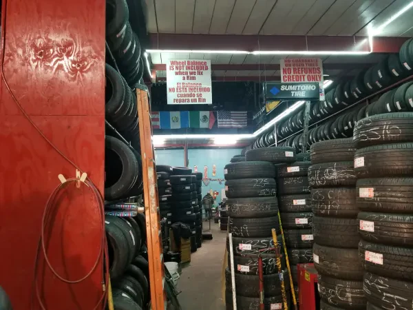 Luna's Tire Shop - photo 3