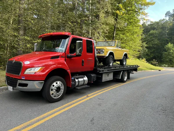 Nando's Towing & Flatbed Service Inc. - photo 3