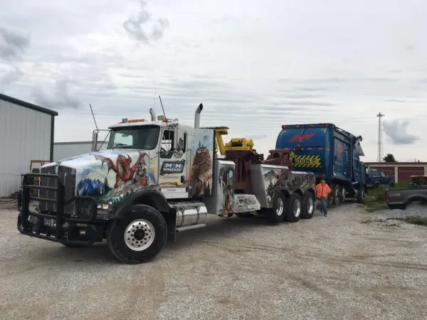 M & M Wrecker Service of SWMO, LLC - photo 4