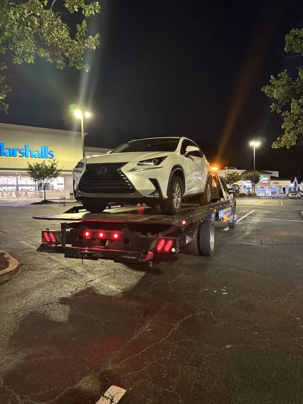 EVERYDAY TOWING LLC - photo 2
