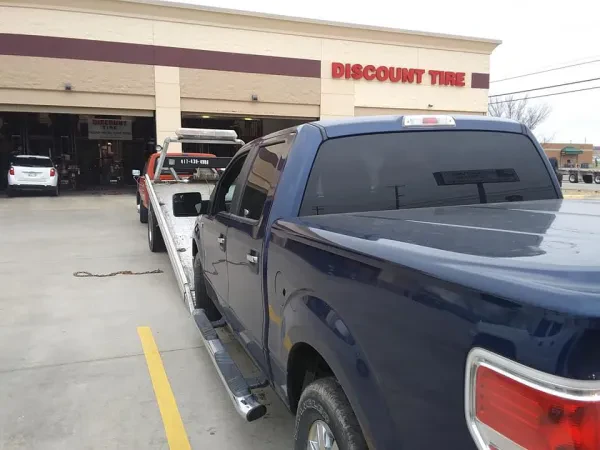 American Pride Customs Towing & Recovery - photo 3