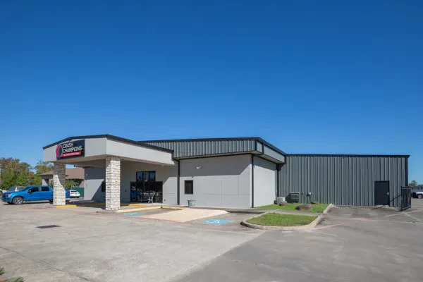 Crash Champions Collision Repair Baytown - photo 4