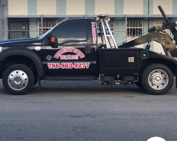 REVOLUTION TOWING - photo 3