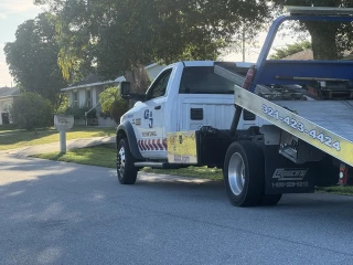 G & J Towing